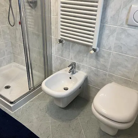 Al Ponte Delle Streghe - Wi-fi Gratuito * Villa Guardia
